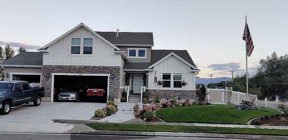 1st image of 2266 W Bingham Farms Ln