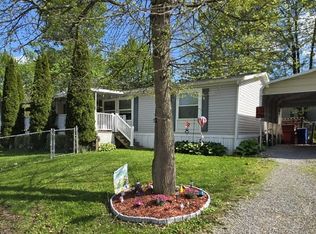 590 Primrose Ln, Slippery Rock, PA 16057