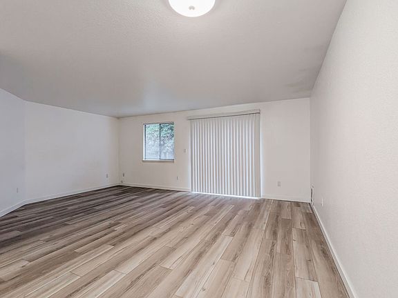 3rd image of 4831 88th St NE #1