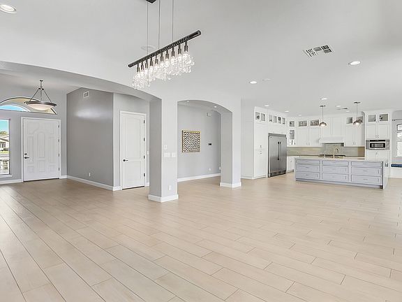 5th image of 1769 W Tonto Drive