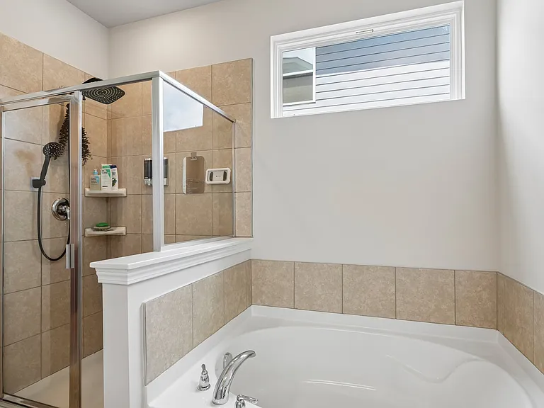 8007 Foxcroft Dr — Photo 16