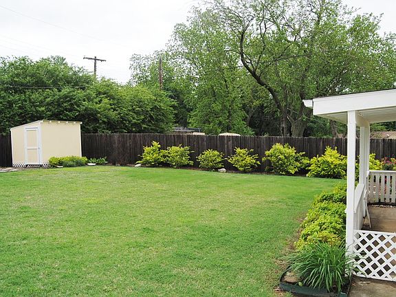 Beautiful landscaped yard