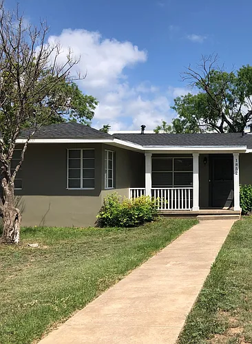 1852 Colorado Ave Photo 1