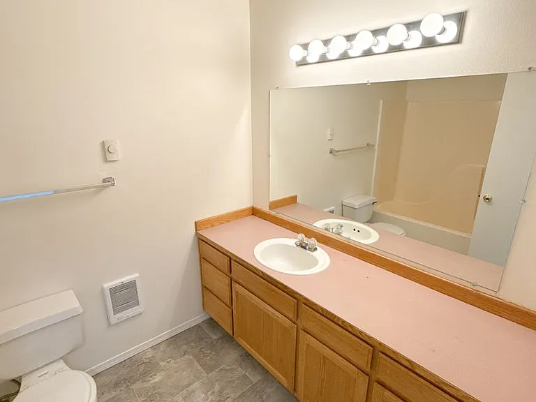 5481-5483 Glenridge Way #5485 — Photo 26