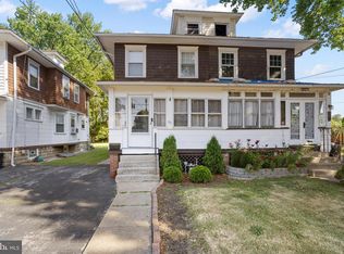 32 N Llanwellyn Ave, Glenolden, PA 19036