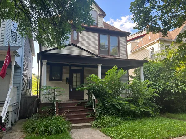 (undisclosed Address), Chicago, IL 60613