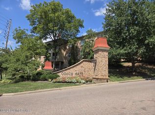 5800 Coach Gate Wynde APT 295, Windy Hills, KY 40207