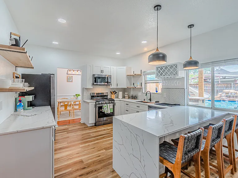 Rosewood Ln — Photo 6
