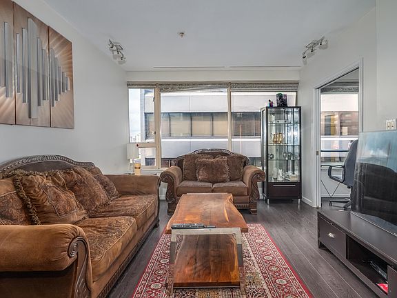 3rd image of 1177 Hornby St #709