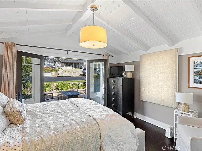 26 S Portola — Photo 21