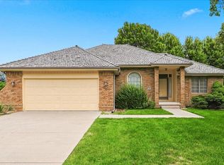 163 Norwood Dr, Council Bluffs, IA 51503
