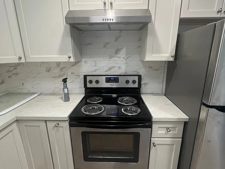 Buchanan Pl — Photo 2