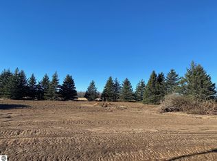 5484 S Dickerson Rd, Lake City, MI 49651