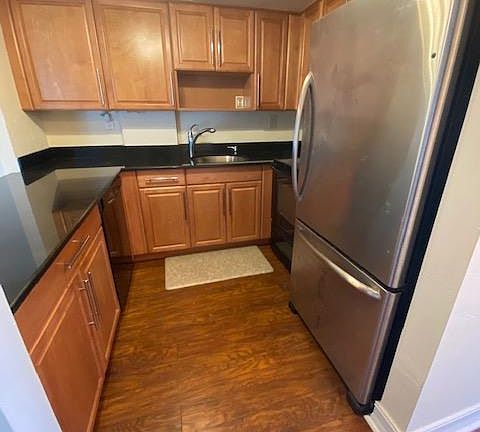 2nd image of 2715 Tigertail Ave #Penthouse 607
