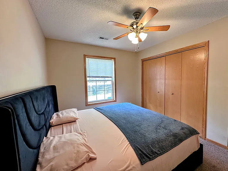 2058 Northland Cir — Photo 13
