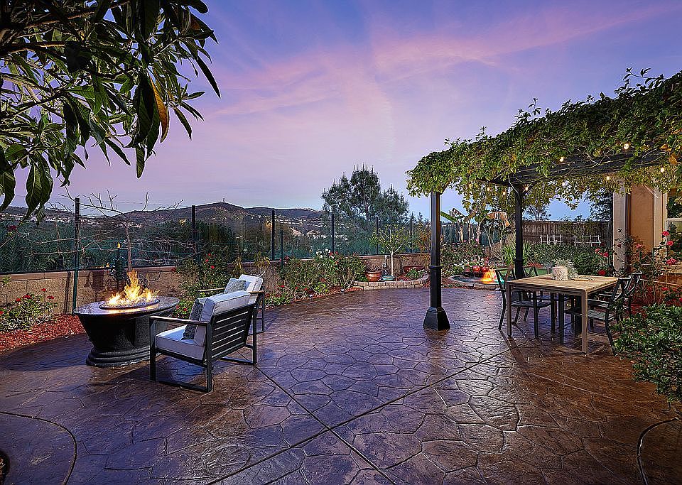 2nd image of 7036 Sitio Frontera