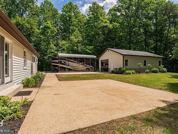 5th image of 3695 Ponds Wood Dr