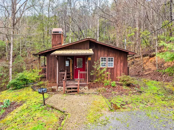 209 Teaberry Ln, Gatlinburg, TN 37738