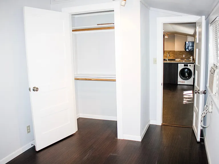 701 Keasbey St — Photo 11
