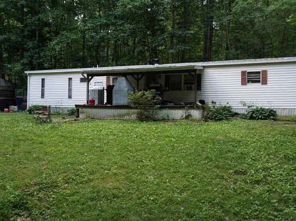 7525 Lacey Ln, Spring Grove, PA 17362