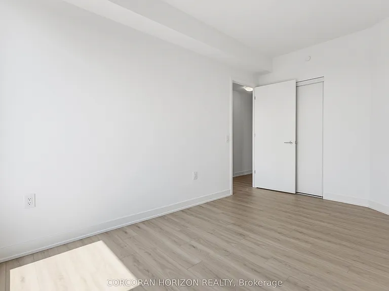 7439 Kingston Rd #504 — Photo 21