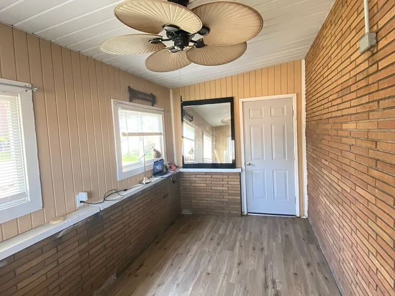 57 Seneca Dr — Photo 11
