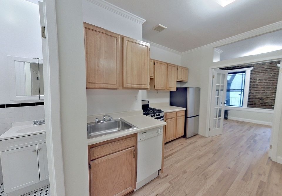 1st image of 115 Elizabeth St #B-1