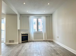 75 Weldrick Rd E #834, Richmond Hill, ON L4C 0H9