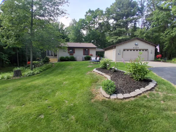 5397 E 80th St, Newaygo, MI 49337