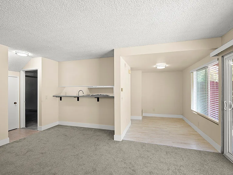 1923 Terrakappa Ave — Photo 4