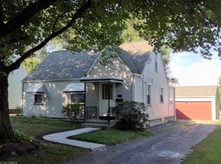 126 Elmwood Dr, Hubbard, OH