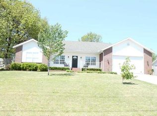 2100 Stout Dr, Springdale, AR 72762