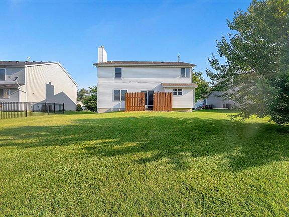 2nd image of 443 Americana Cir