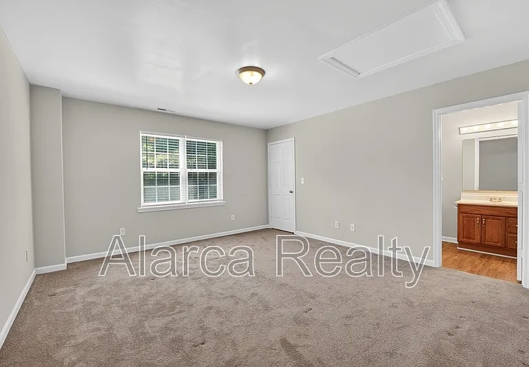 5620 Ilford St #5620 — Photo 6
