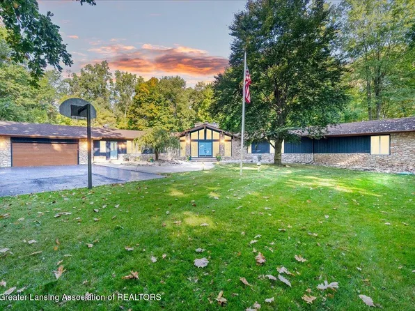 4725 Jadestone Dr, Williamston, MI 48895