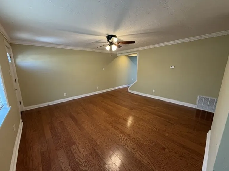 513 S 2nd Ave — Photo 5