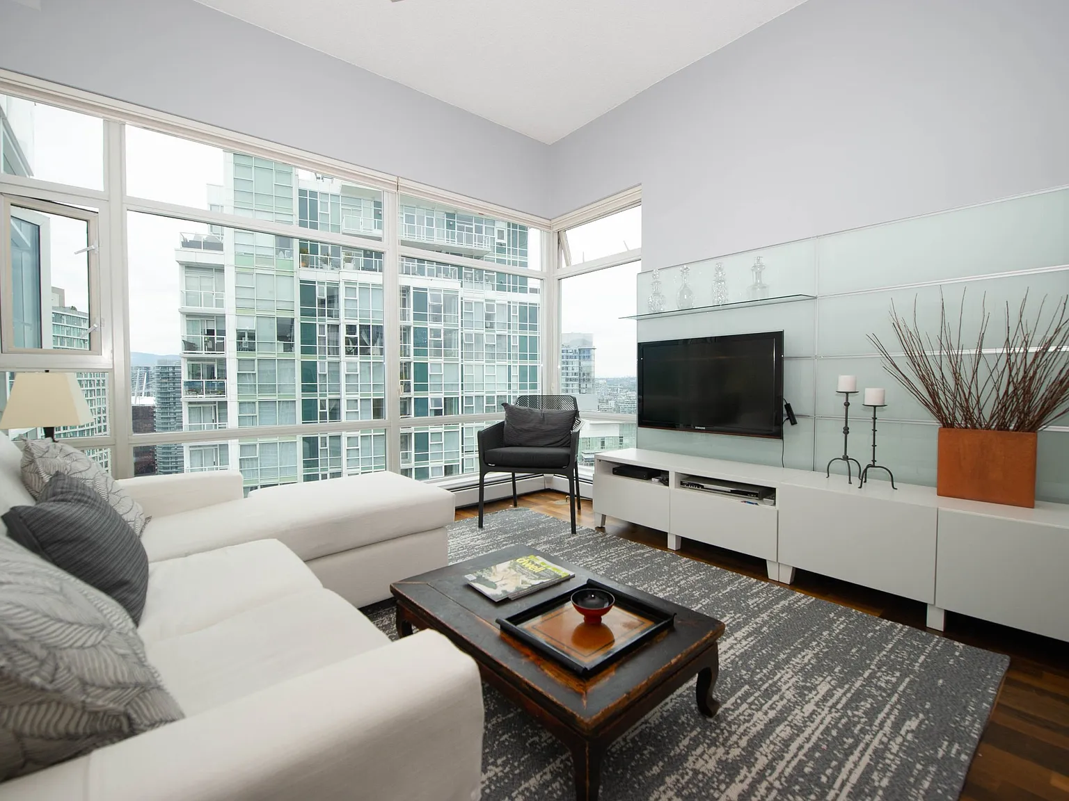 1 bed, 526 sqft, $3,000 — Photo 2
