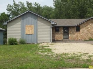 1021 W River Rd, Champlin, MN 55316