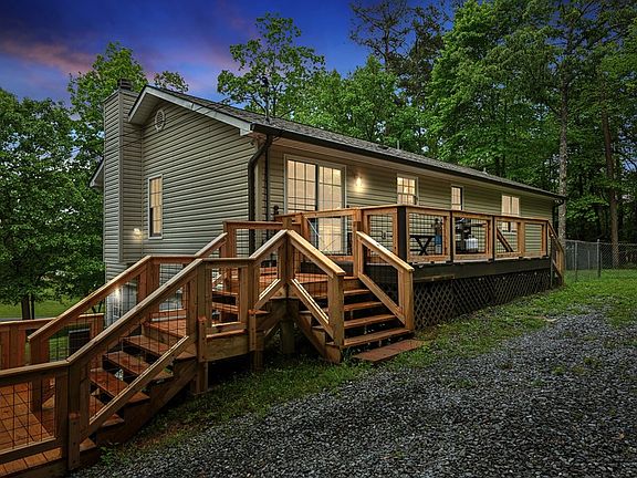 2nd image of 111 Piney Woods Dr