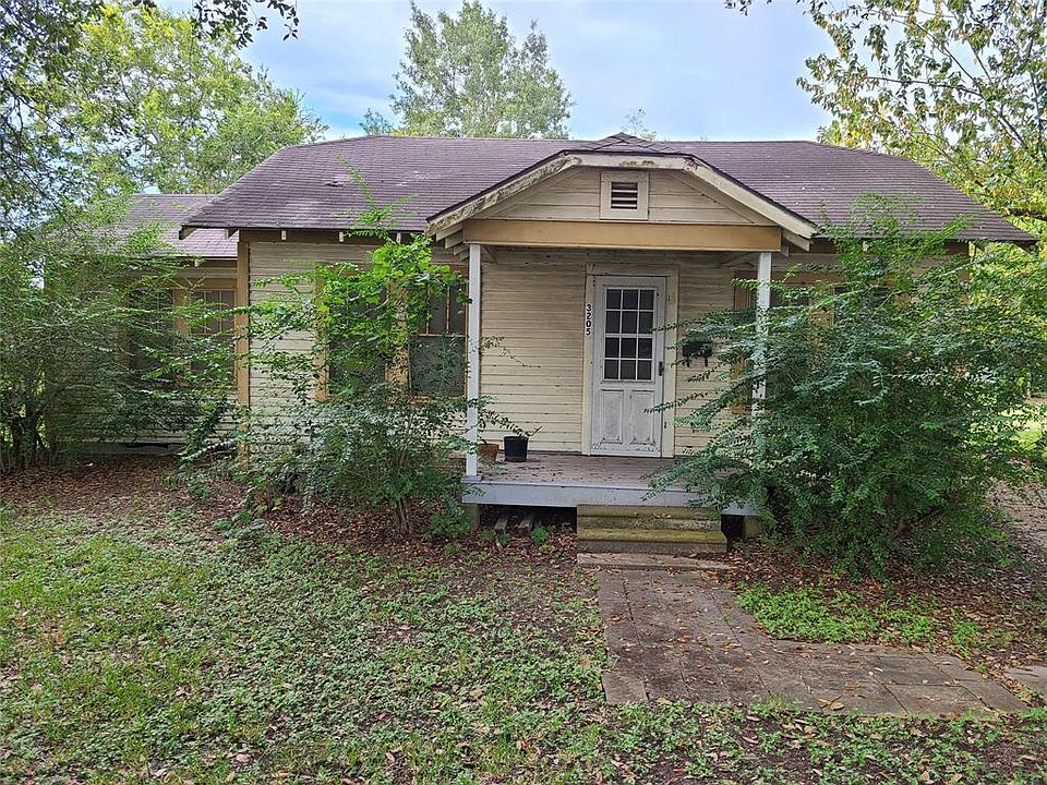1st image of 3201-3205 5th St