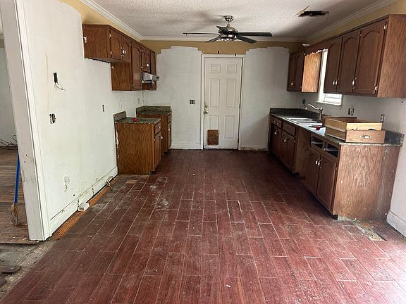 3rd image of 1071 Wood Yates Rd
