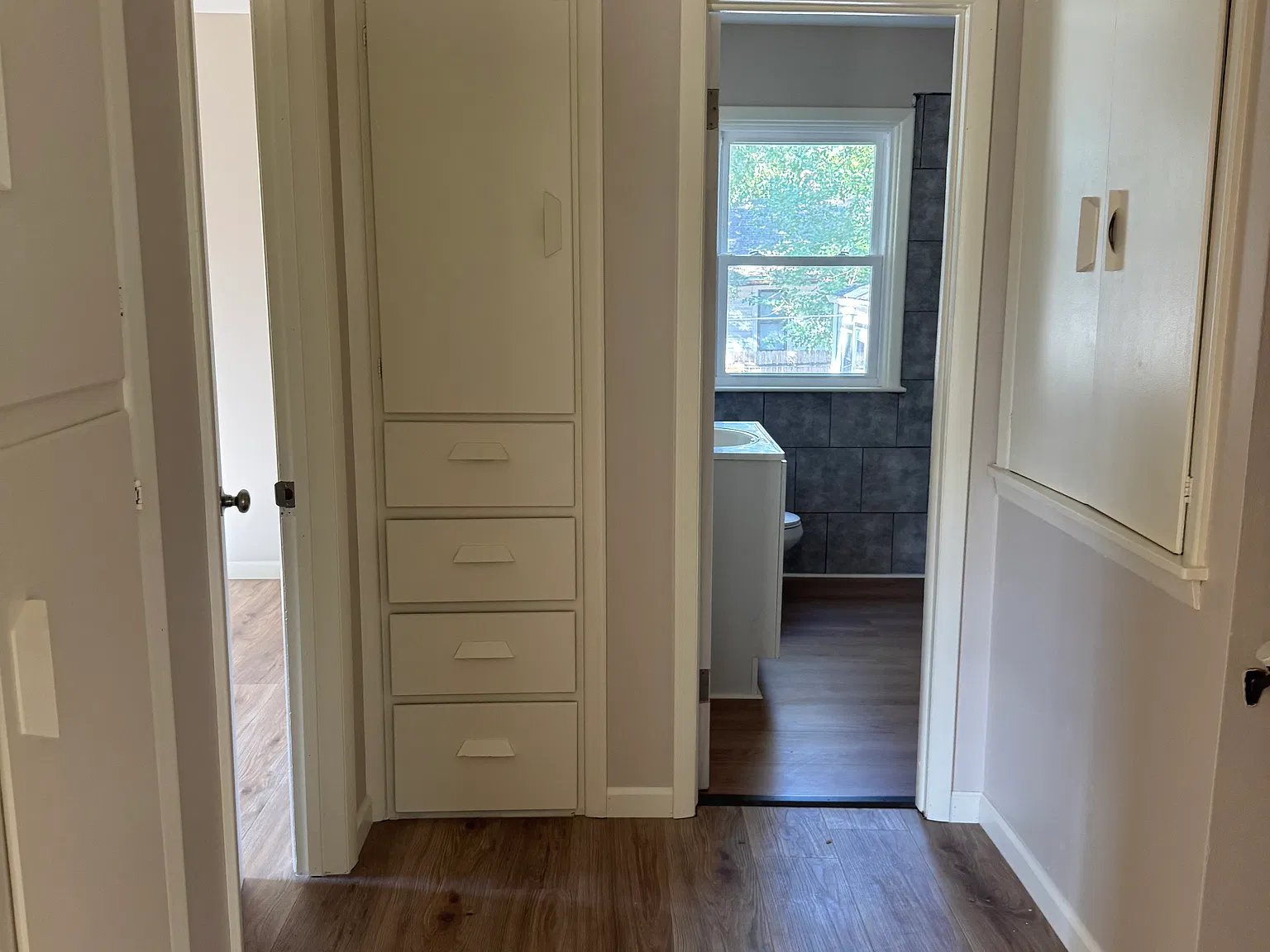 3 bed, $1,350 — Photo 3