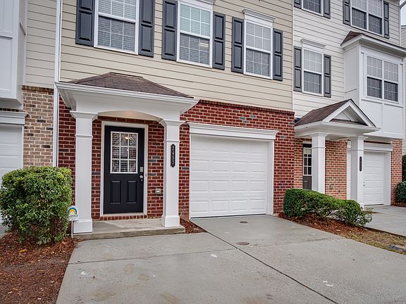 3rd image of 2457 Ivey Crest Cir