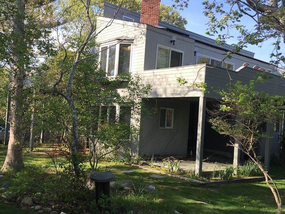 1st image of 15 Willow Ln