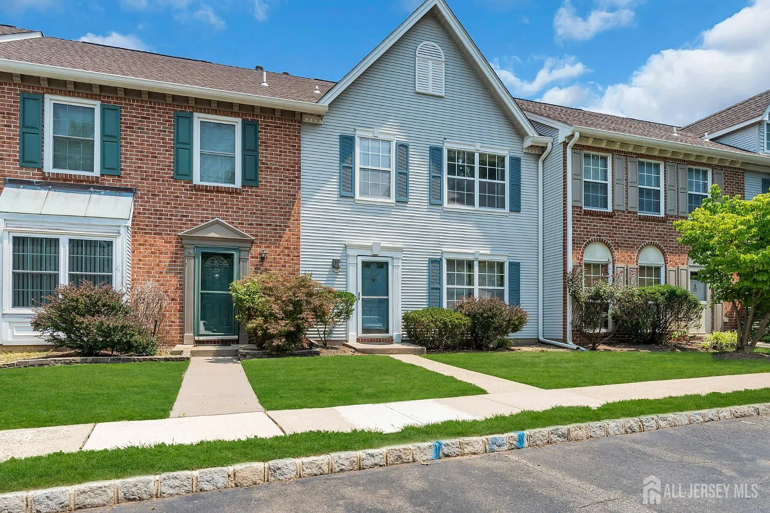 2 bed, 2.5 bath, $2,950 — Photo 1