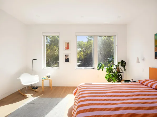 137 Maspeth Avenue image 9 of 18