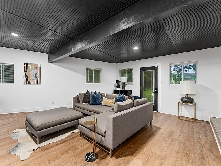 2874 Grand Ave SW #A — Photo 30