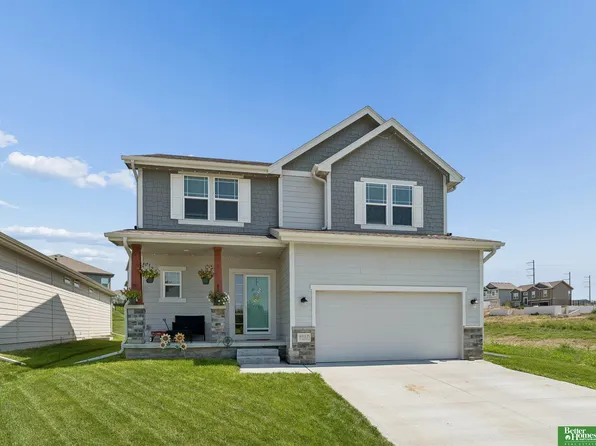 9517 S 181st St, Omaha, NE 68136