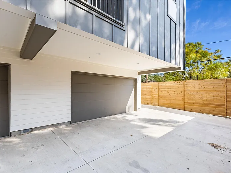 6012 Hudson St #3 — Photo 25