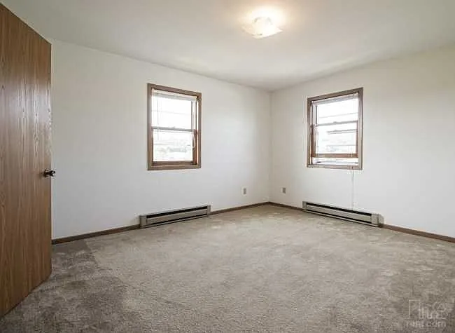 Country View Apartments — Photo 9